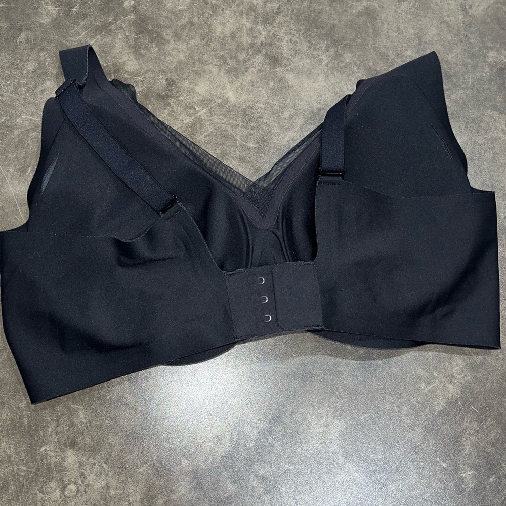 Bra - Picture 2 of 3